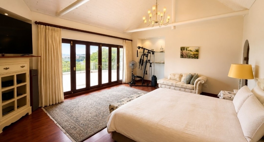 5 Bedroom Property for Sale in Pezula Golf Estate Western Cape